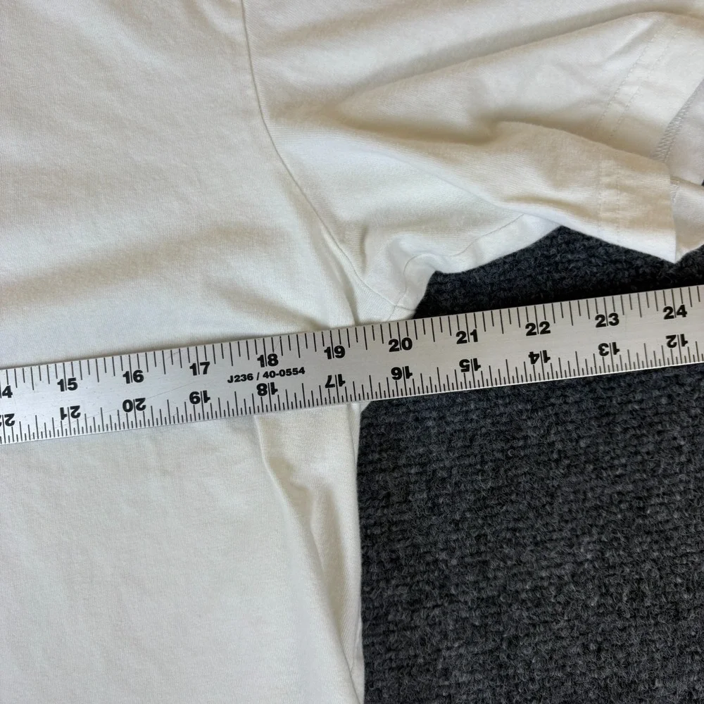Adidas Three Stripes T-Shirt Mens Medium White Black Basketball Court Graphic